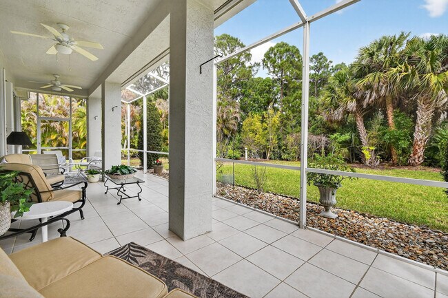 Building Photo - 425 SW Talquin Ln