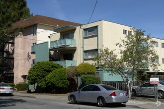 Building Photo - 1619 Oxford St