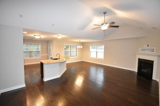 Building Photo - Coming Soon! 3 Bedroom and 2 Bath- Maples at Westgate