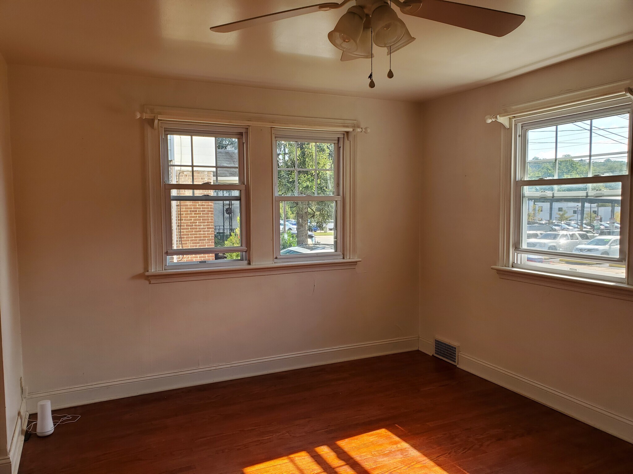 Building Photo - 2411 Patane Ave