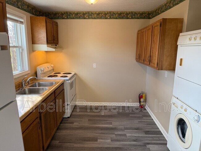 Building Photo - 1509 Fuller St