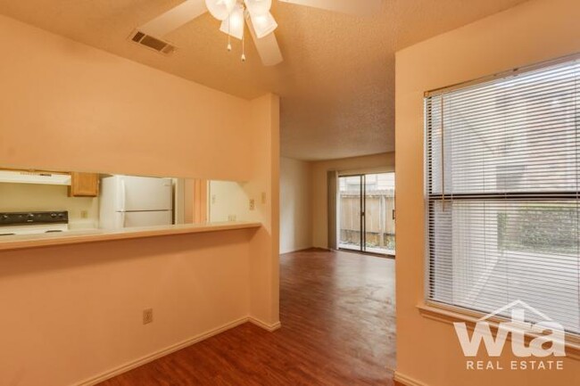 Building Photo - 1 bedroom in SAN MARCOS TX 78666