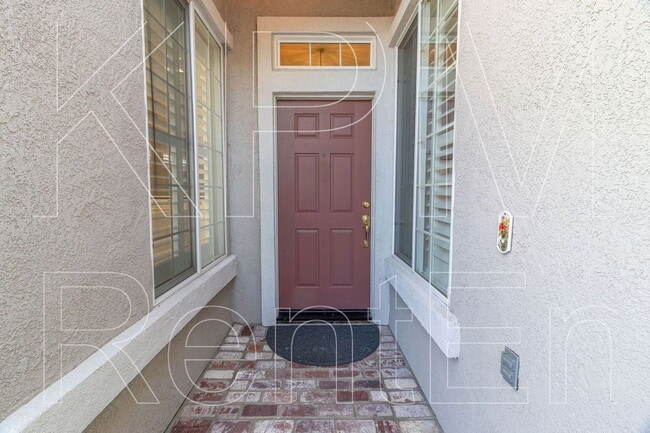 Building Photo - 2554 Douglas Fir Dr