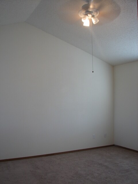 Building Photo - 4954 Ardley Dr