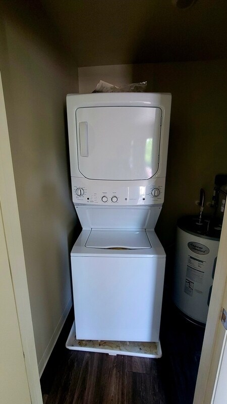 Building Photo - 1121 Stainback St