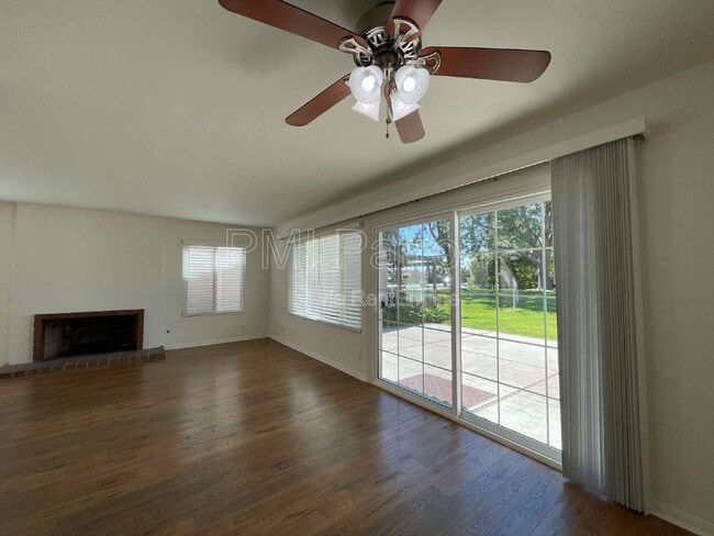 Building Photo - 21909 Huron Ln