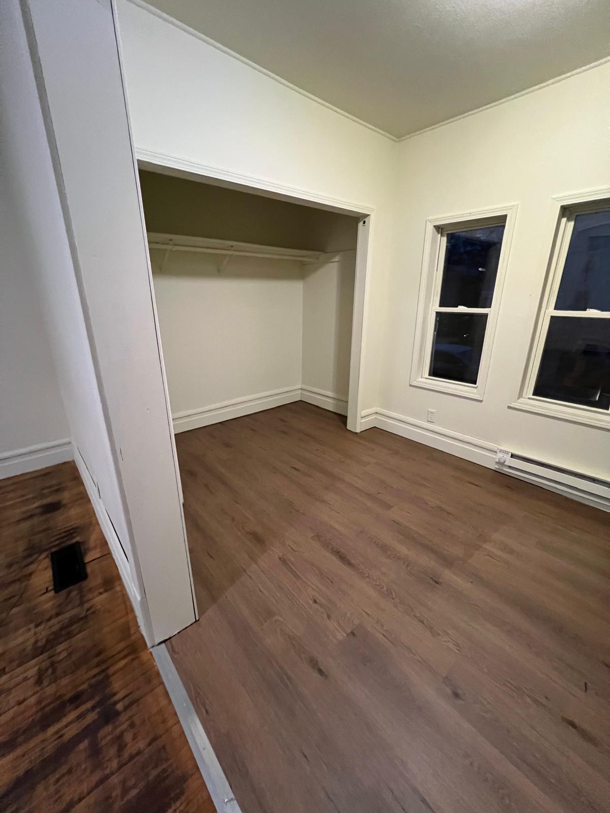 Building Photo - 714 McKinley St