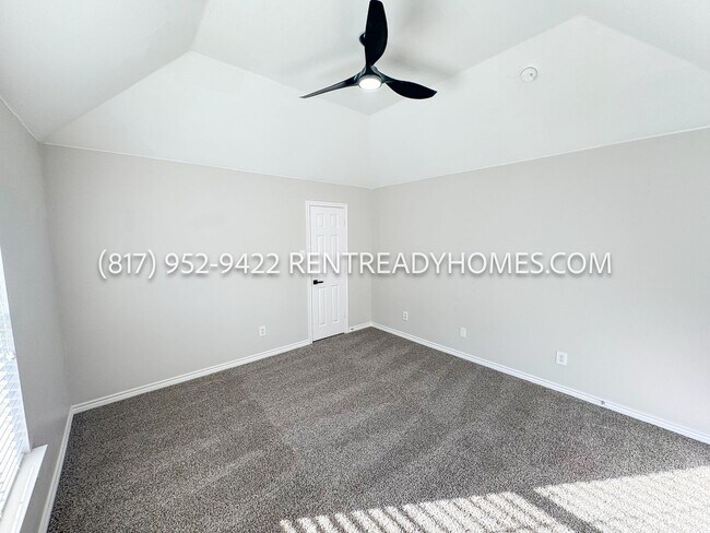 Building Photo - 2221 Overton Dr