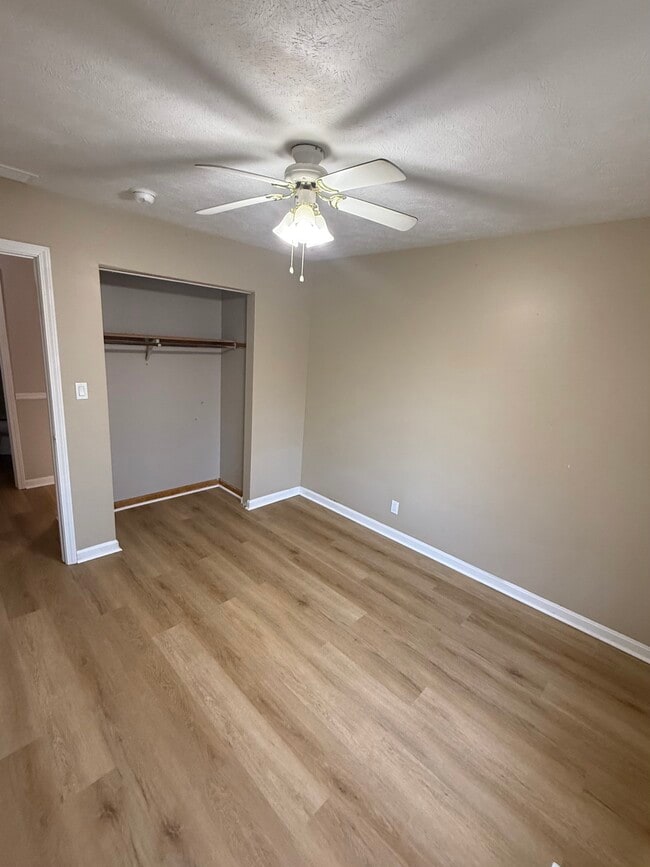 Building Photo - 1939 Meridian Dr