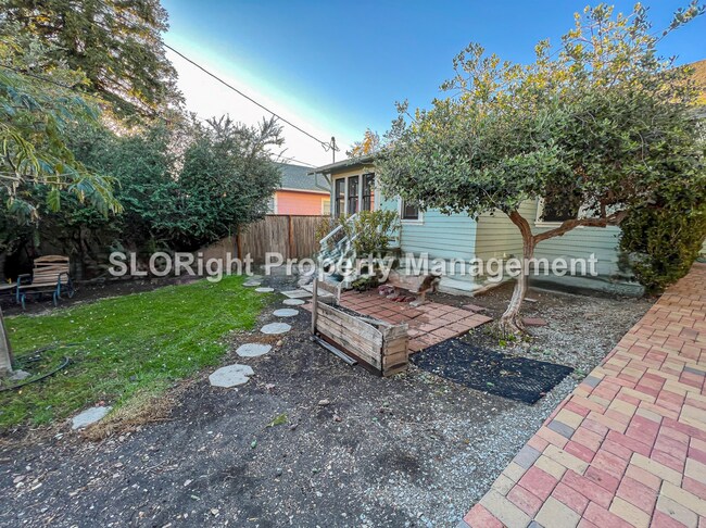 Building Photo - AVAILABLE JUNE - Charming 2 Bedroom / 1 Bathroom SLO Home