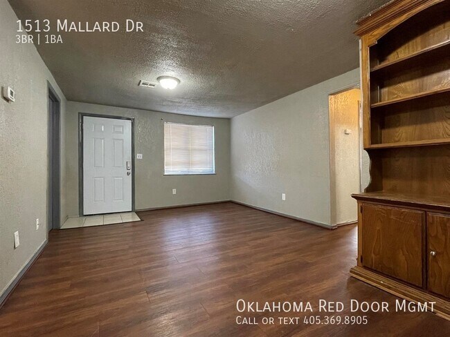 Building Photo - 1513 Mallard Dr