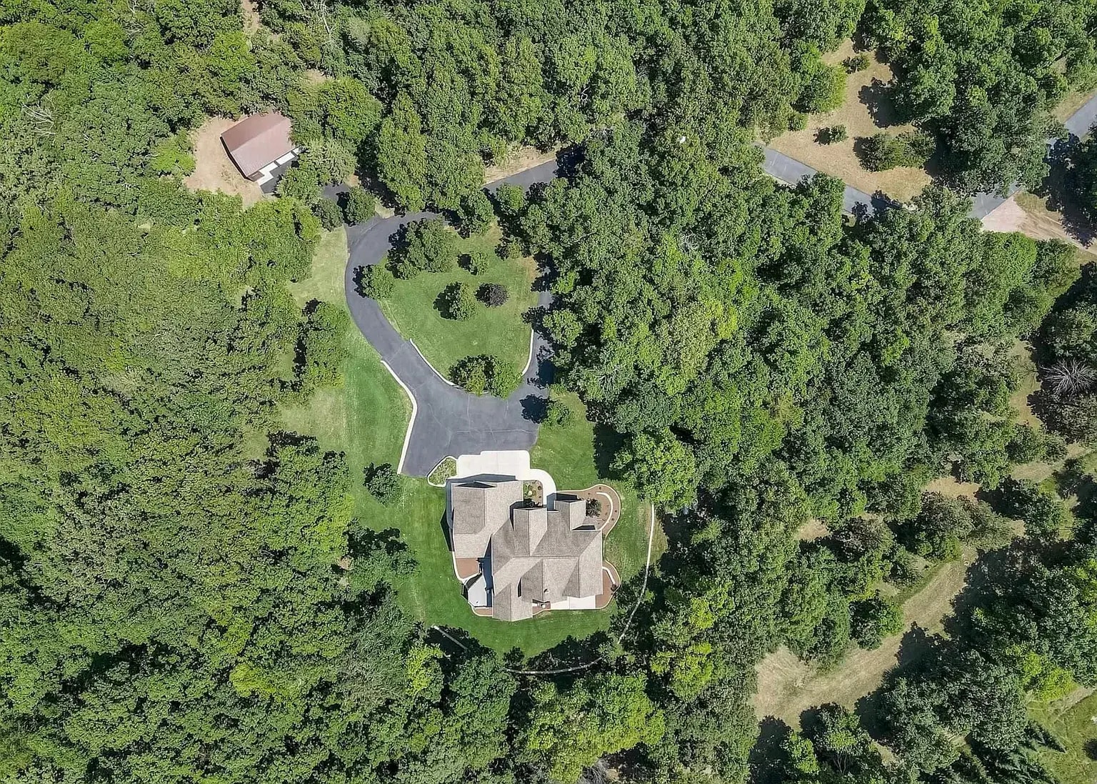 Building Photo - 419 Sopha Ct