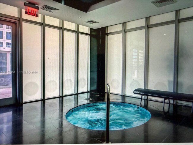Building Photo - 500 Brickell Ave