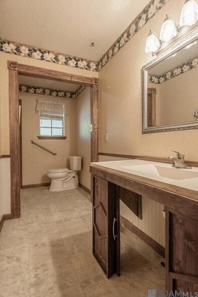 Building Photo - 14823 Stoneberg Ave