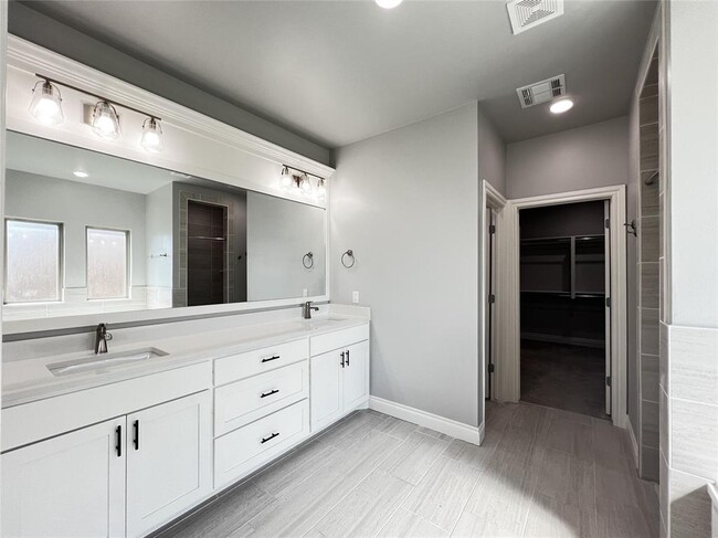 Building Photo - 12920 NW 140th Terrace