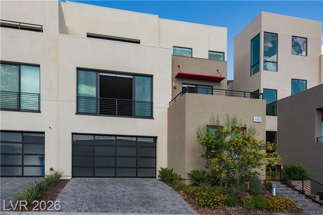 Building Photo - Modern Tri-Story Home in McDonald Highlands