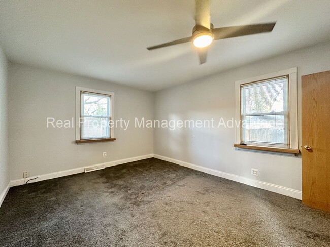 Building Photo - Charming Royal Oak Rental – Modern Comfort...