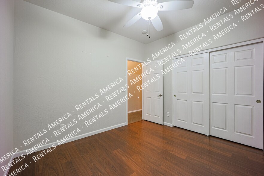 Building Photo - 6061 S Topaz Pl
