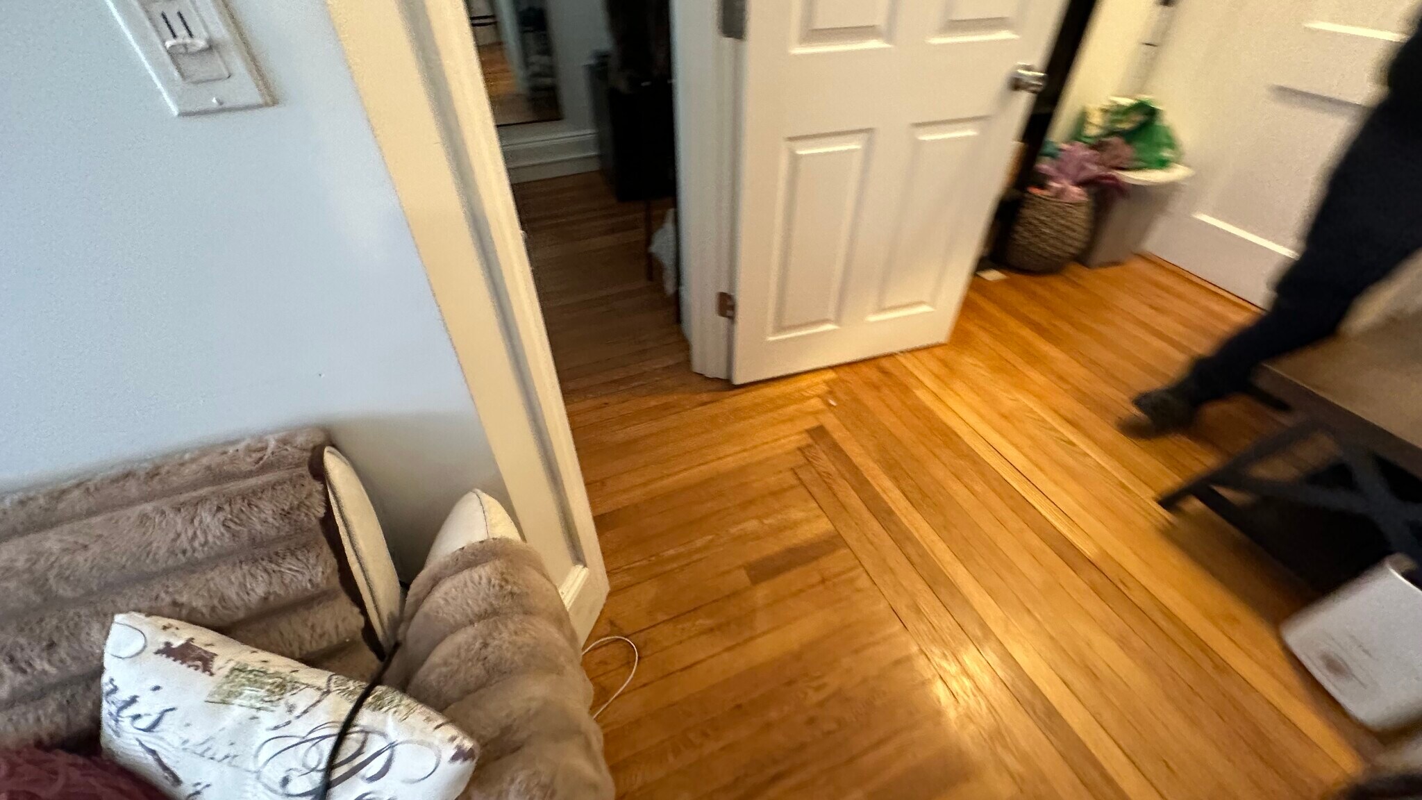 Building Photo - 142 Hemenway St