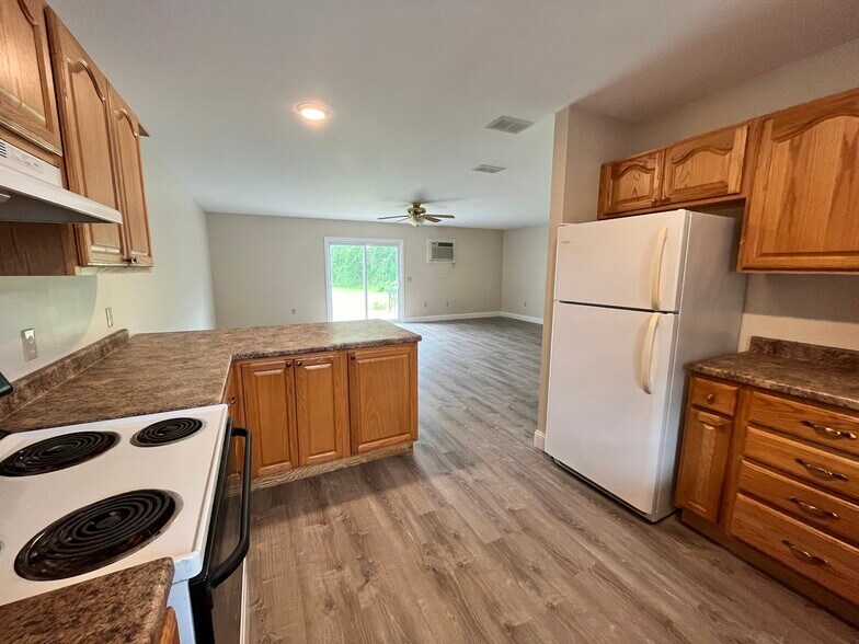 Building Photo - 70 Lamoille View Ln