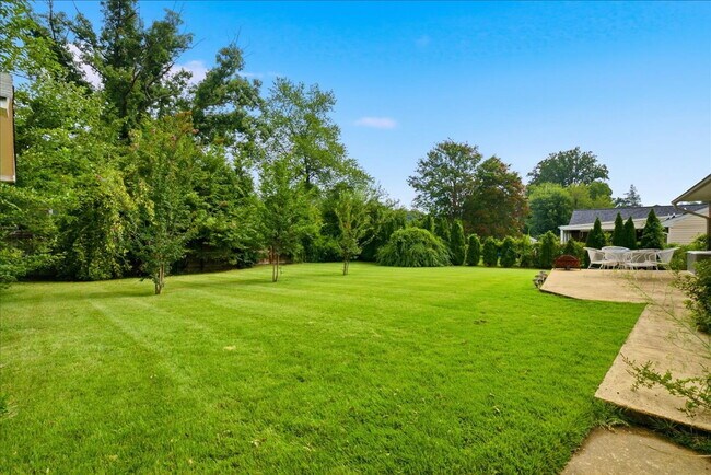 Building Photo - Charming 4-Bedroom Springfield Rambler Near Lake Accotink Park