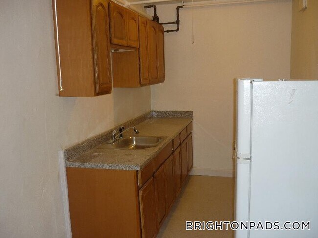 Building Photo - 1615 Commonwealth Ave