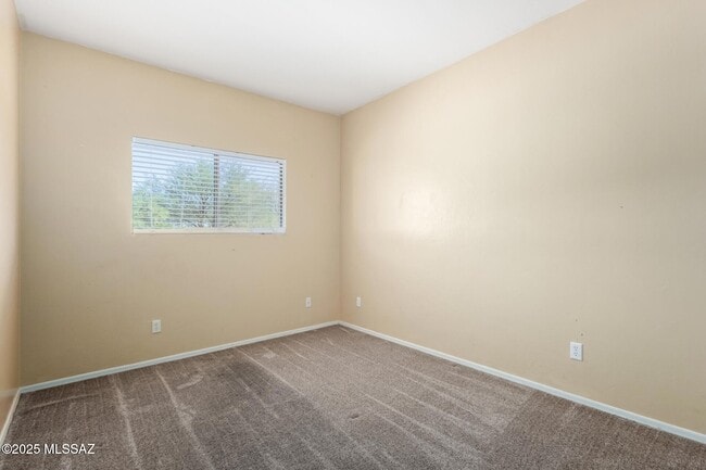 Building Photo - 12996 N Desert Olive Dr