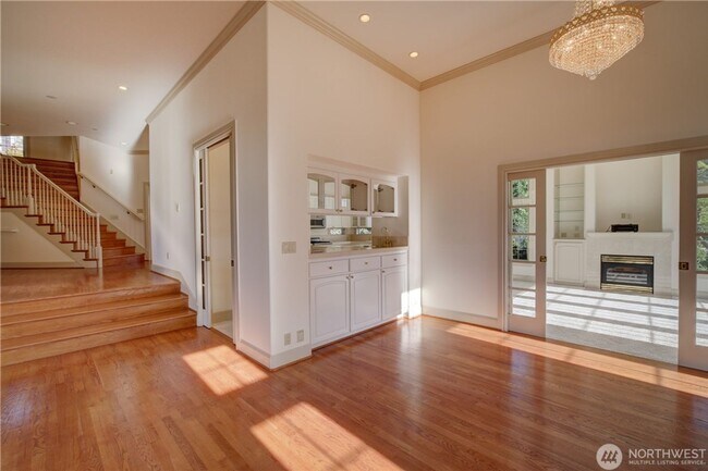 Building Photo - 4bd/4ba Kirkland House