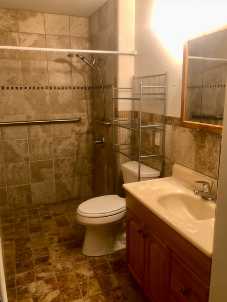 Building Photo - 12100 E Woodstock Dr