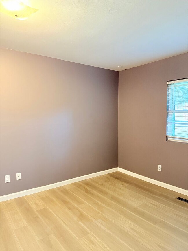 Building Photo - Great Home for rent