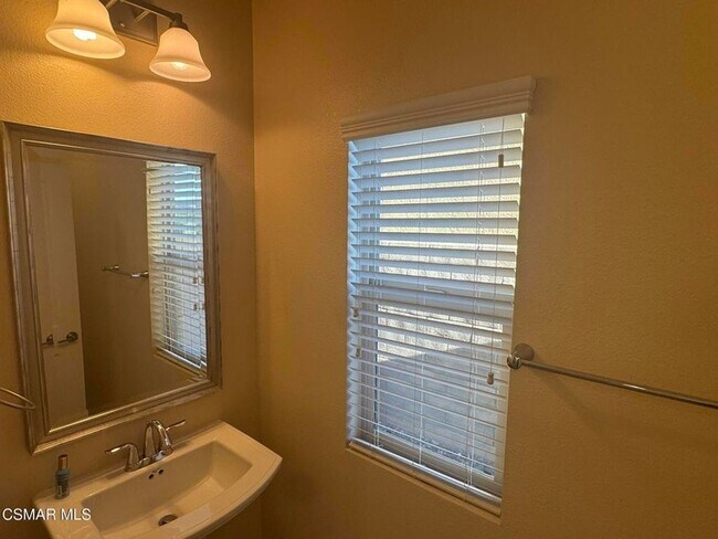 Building Photo - 7124 Baneberry Ave