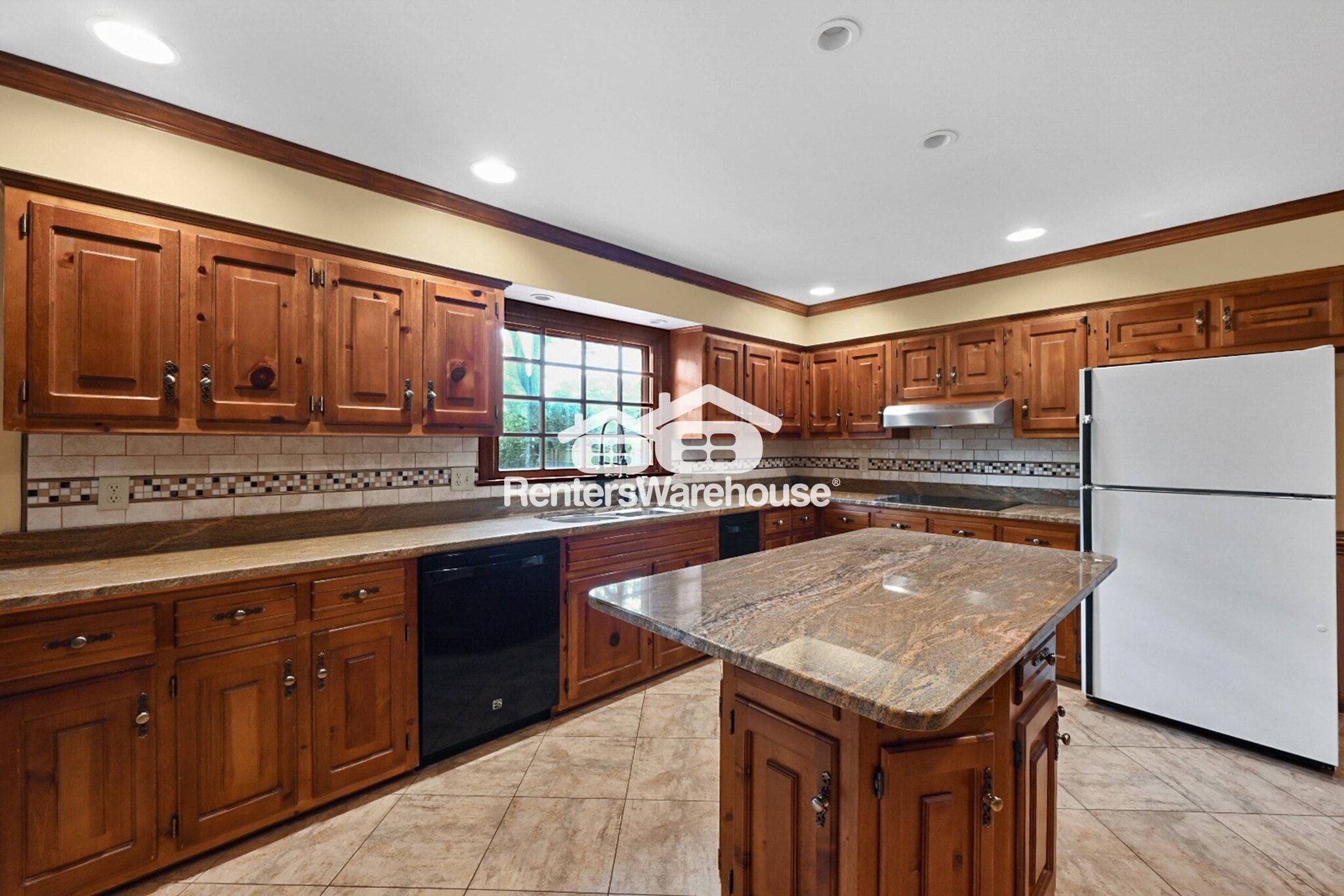 Building Photo - 936 Stockbridge Dr