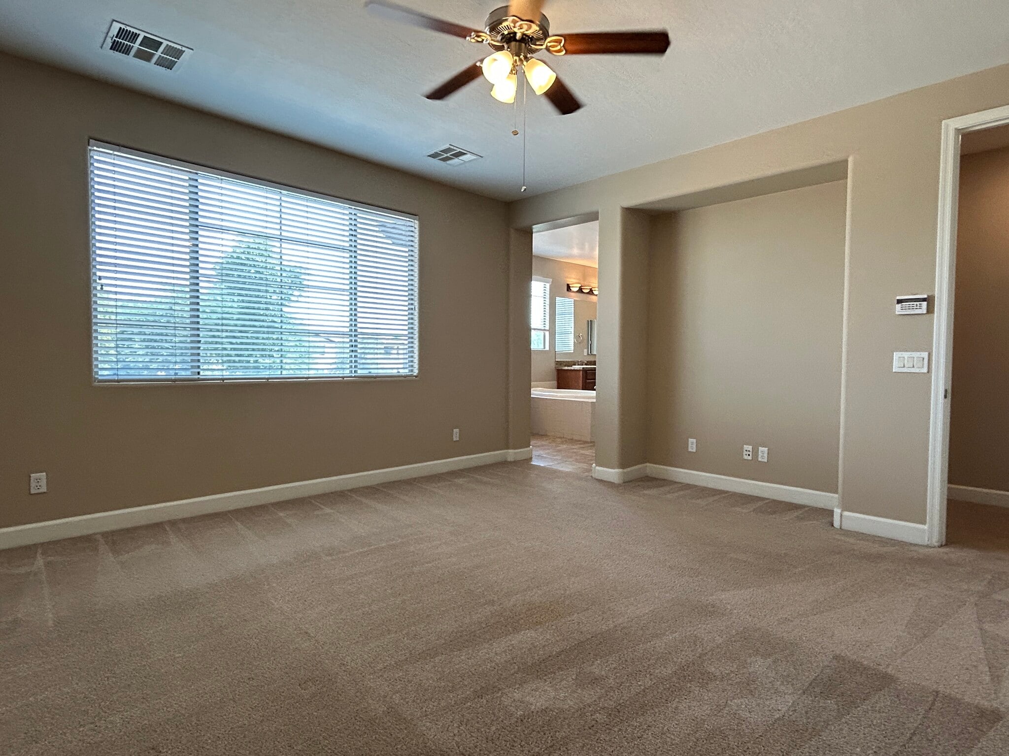 Master Bedroom - 300 W Wisteria Pl