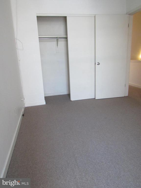 Building Photo - 3 N Christopher Columbus Blvd