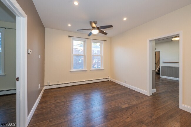 Building Photo - 120 Bloomfield Ave