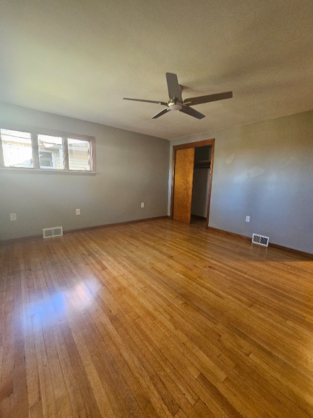 Building Photo - 1221 Methyl St