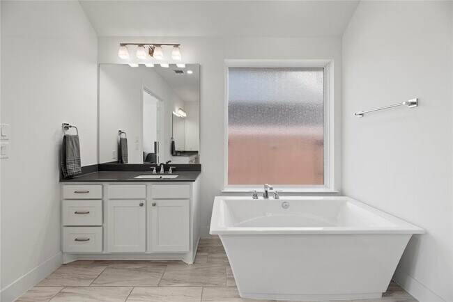 Building Photo - 1707 Brea Rdg Trl