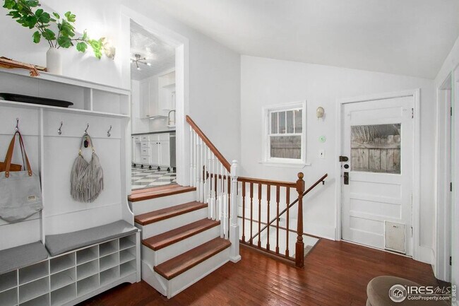 Building Photo - 1726 W Mulberry St