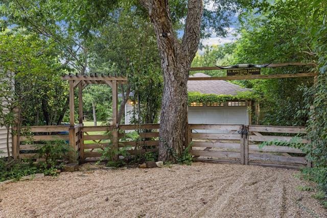 Building Photo - 1515 Sereno Dr