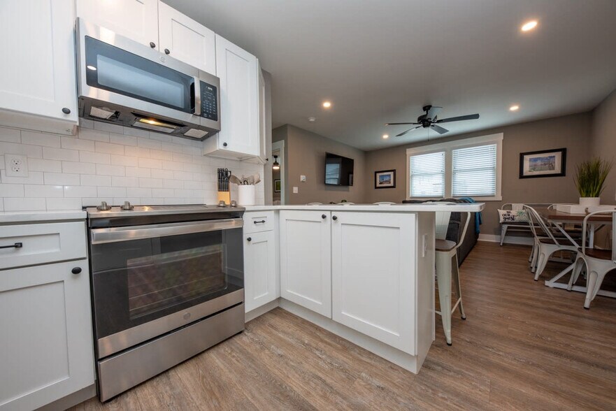 Building Photo - 1140 Simpson Ave