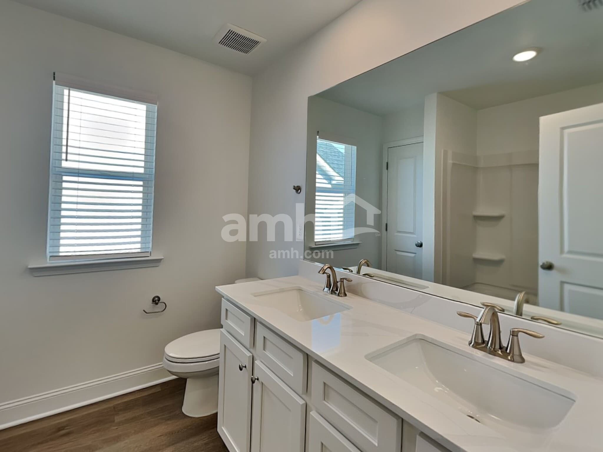 Building Photo - 955 Carnelian Ln