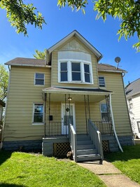 Building Photo - Warner Rd 4 Bedroom Single Cash Pay