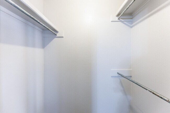 Building Photo - 9603 Orlando Ave