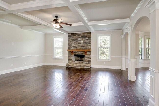 Building Photo - 542 Oconee Cir