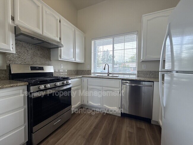 Building Photo - 403 Munden Ct