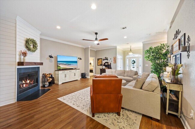 Building Photo - 3269 McMillan Creek Dr