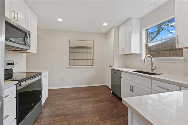 Building Photo - 4007 Ridgebrook Dr
