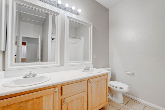 Building Photo - 2294 Tedesca Dr