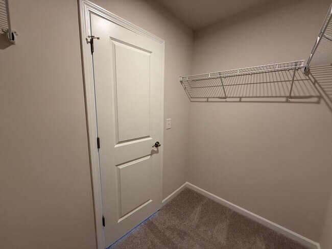 Building Photo - 749 Count Fleet Ct