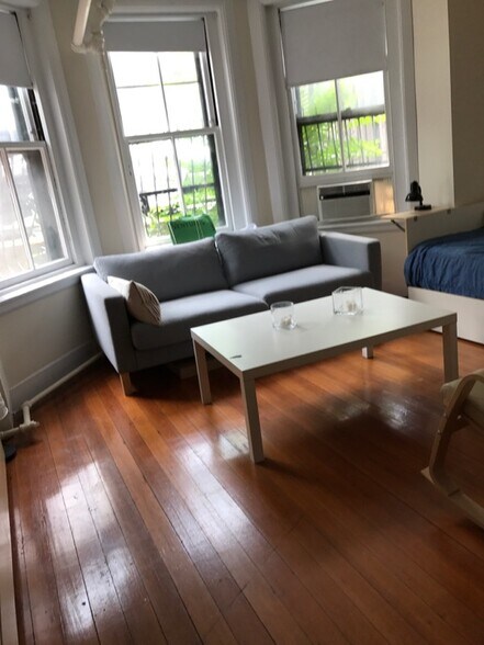 Building Photo - 455 Beacon St